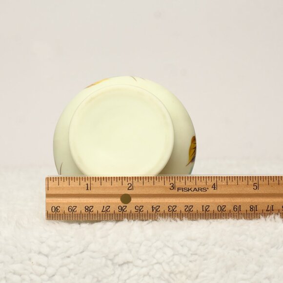 Fenton for L.G. Wright Moss Rose Muffineer Sugar Shaker Custard Satin - Picture 5 of 5